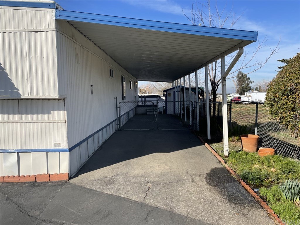 950 California Street Calimesa, CA 92320 - Photo 3 of 14