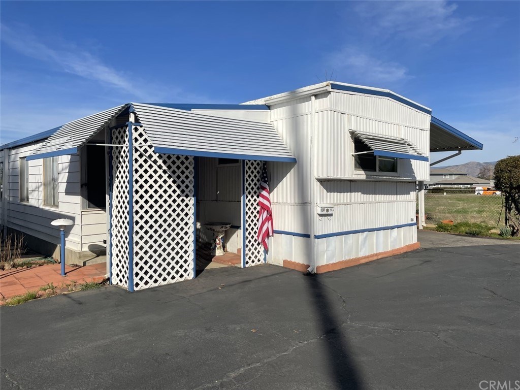 950 California Street Calimesa, CA 92320 - Photo 4 of 14