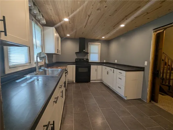 $135,000 | 505 Shawnee Street, Hiawatha, KS 66434