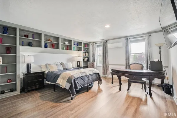 $374,900 | 128 West Walnut Street, Kokomo, IN 46901