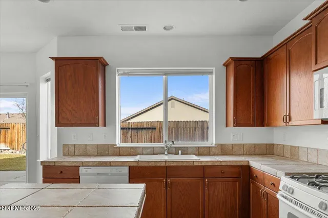 $465,000 | 1710 Short Oak Court, Fernley, NV 89408