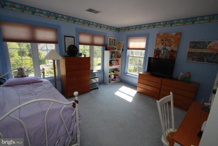10406 Grey Fox Road Potomac, MD 20854 - Photo 19 of 30 Bedroom #4
