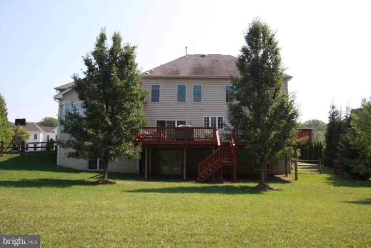 10406 Grey Fox Road Potomac, MD 20854 - Photo 27 of 30 Back yard