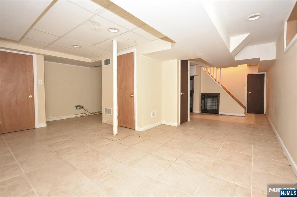 34 Summit Avenue Waldwick, NJ 07463 - Photo 10 of 16 a view of an empty room