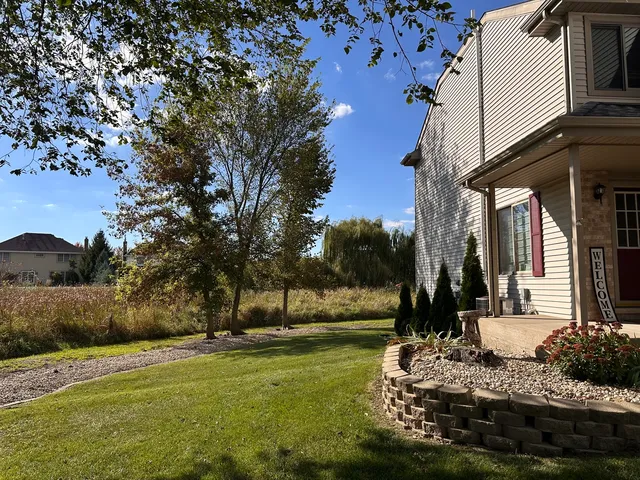 $2,850 | 26358 South Evergreen Lane, Channahon, IL 60410