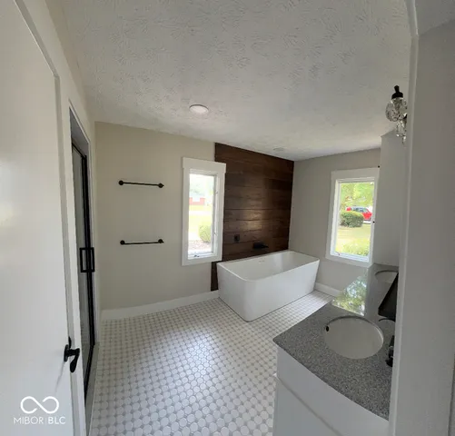 $615,000 | 2004 Terrace Lane, Lebanon, IN 46052