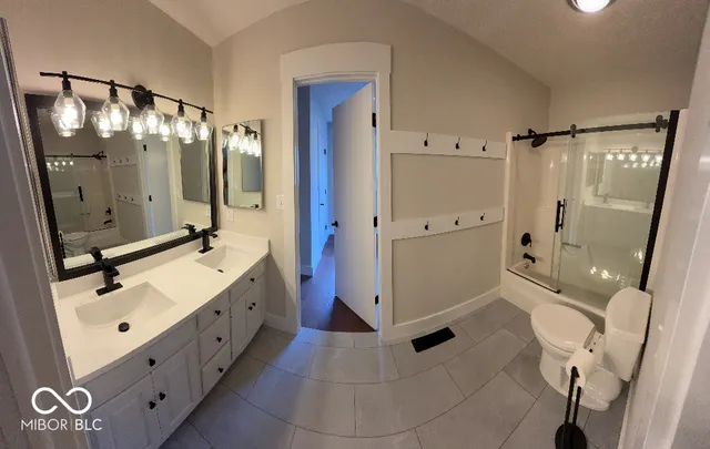 $615,000 | 2004 Terrace Lane, Lebanon, IN 46052