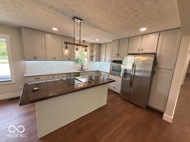 $615,000 | 2004 Terrace Lane, Lebanon, IN 46052