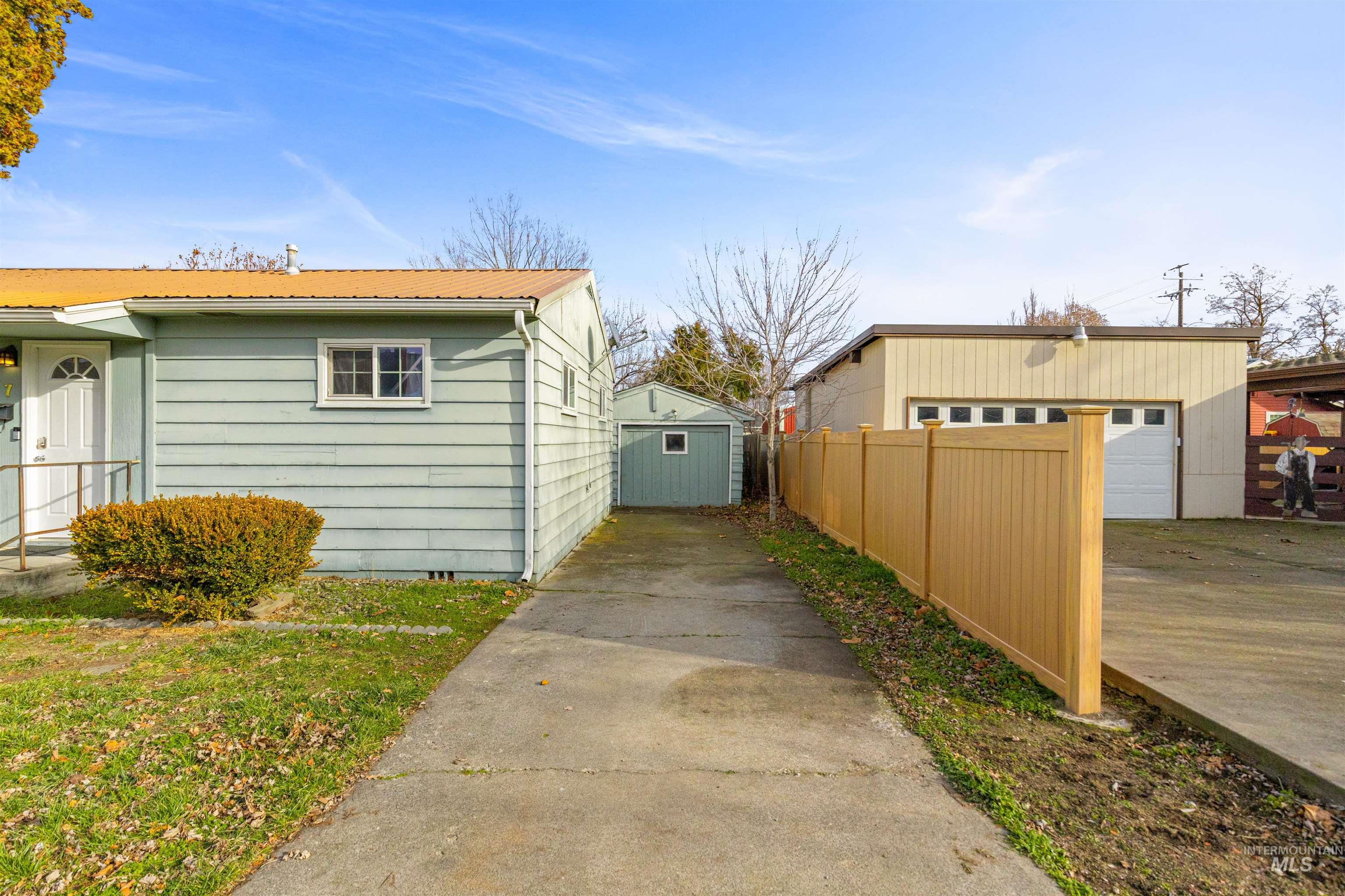 737 4th Street Clarkston, WA 99403 - Photo 22 of 24