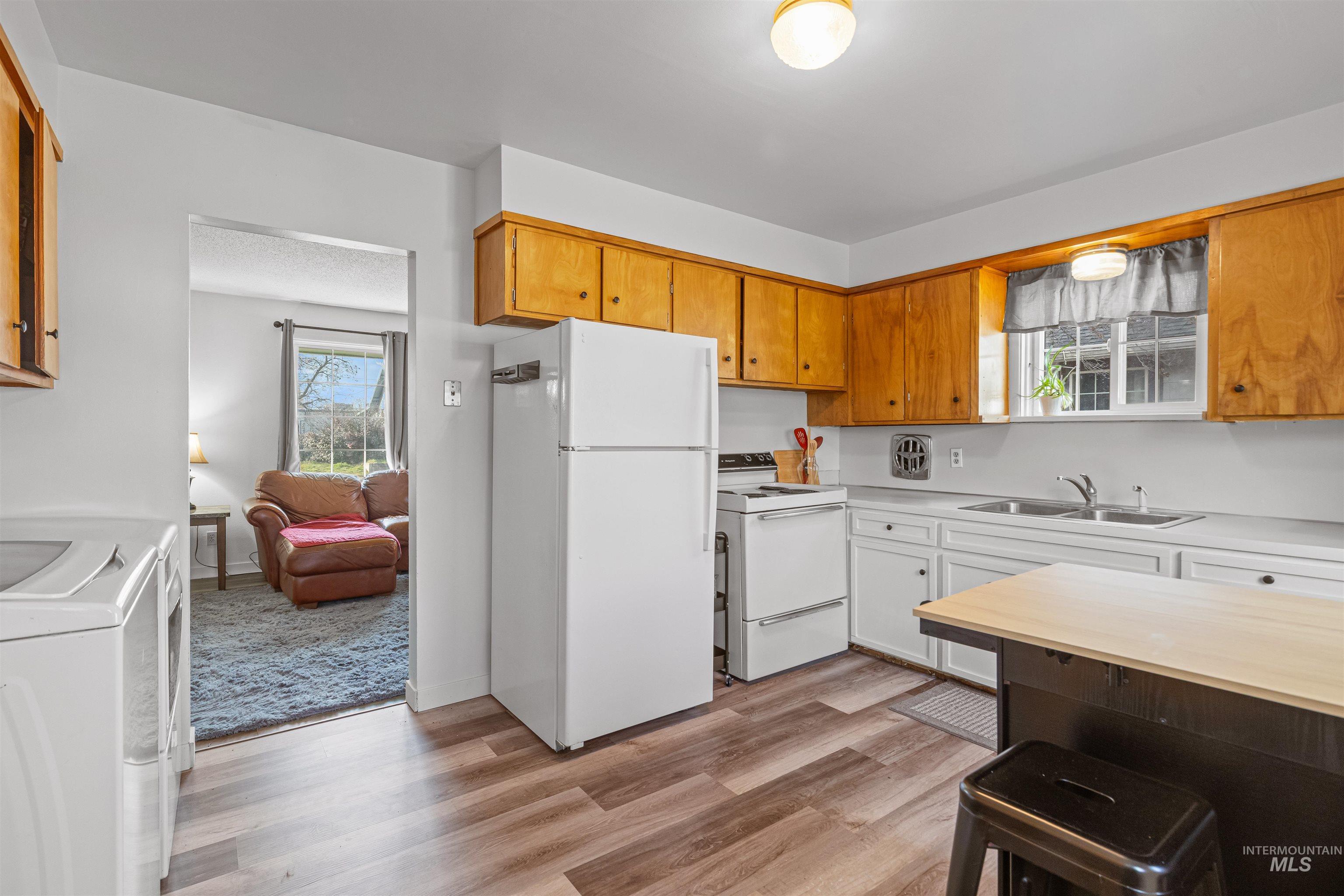 737 4th Street Clarkston, WA 99403 - Photo 6 of 24