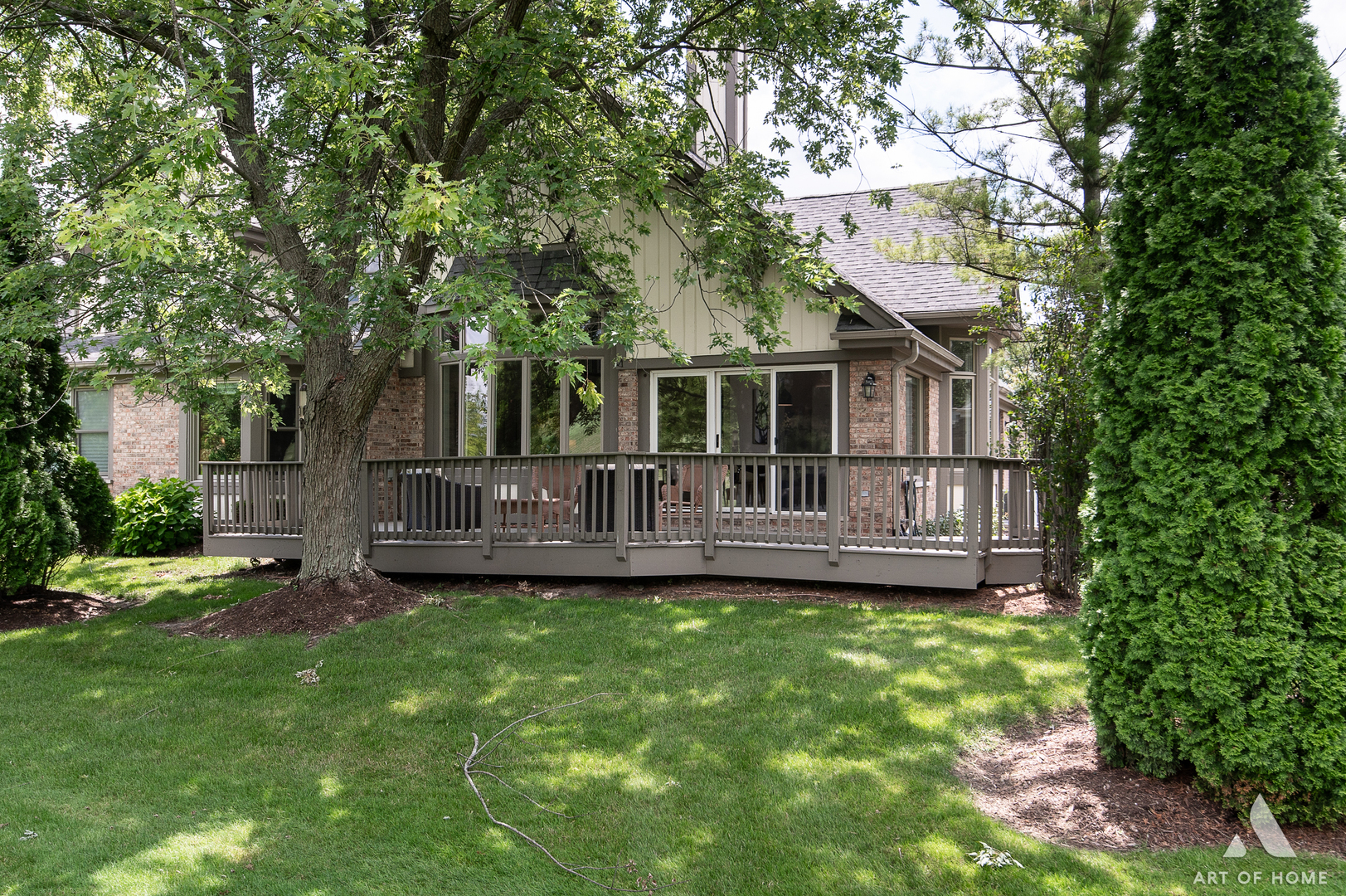 10646 Golf Road Orland Park, IL 60462 - Photo 54 of 55 a view of a house with a yard and sitting area