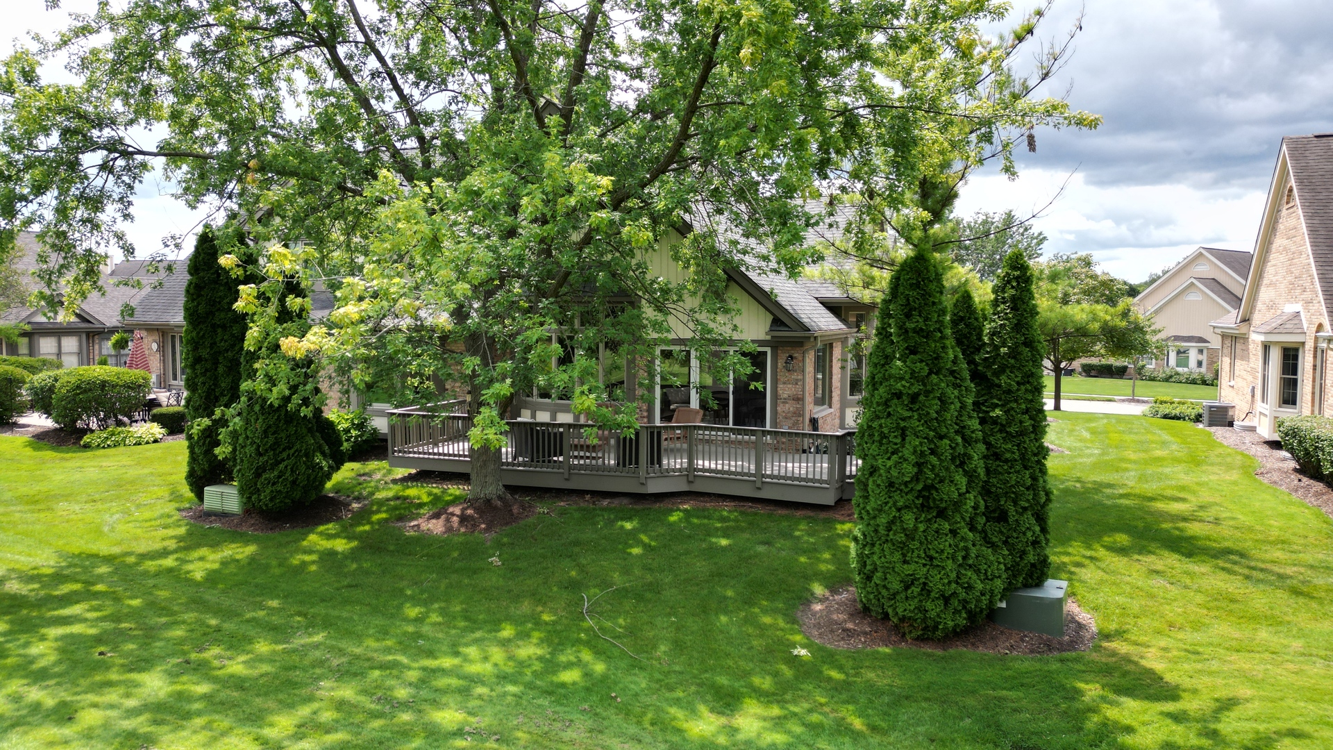 10646 Golf Road Orland Park, IL 60462 - Photo 55 of 55 a view of a house with a backyard and a patio