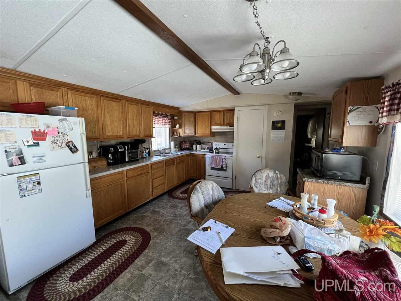9253 Fragale Road Manistique, MI 49854 - Photo 4 of 10 Gallery Image 4