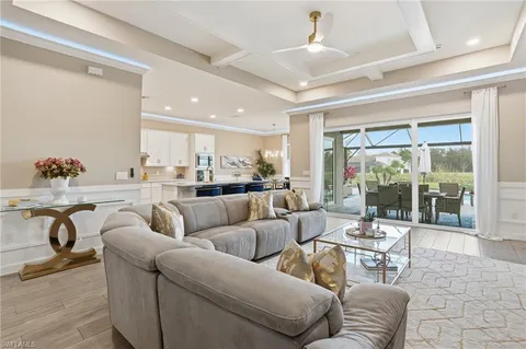 $699,998 | 17120 Serengeti Circle, Alva, FL 33920