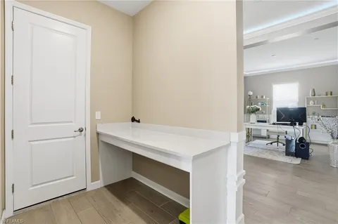 $699,998 | 17120 Serengeti Circle, Alva, FL 33920