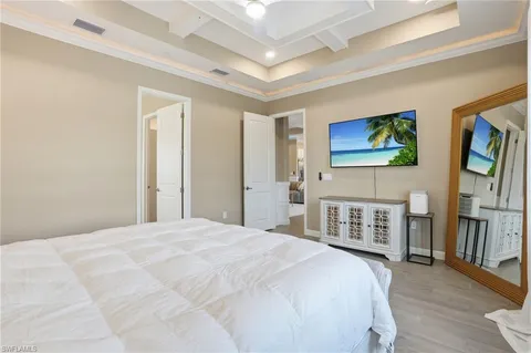 $699,998 | 17120 Serengeti Circle, Alva, FL 33920