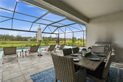 $699,998 | 17120 Serengeti Circle, Alva, FL 33920