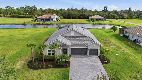$699,998 | 17120 Serengeti Circle, Alva, FL 33920