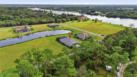 $699,998 | 17120 Serengeti Circle, Alva, FL 33920