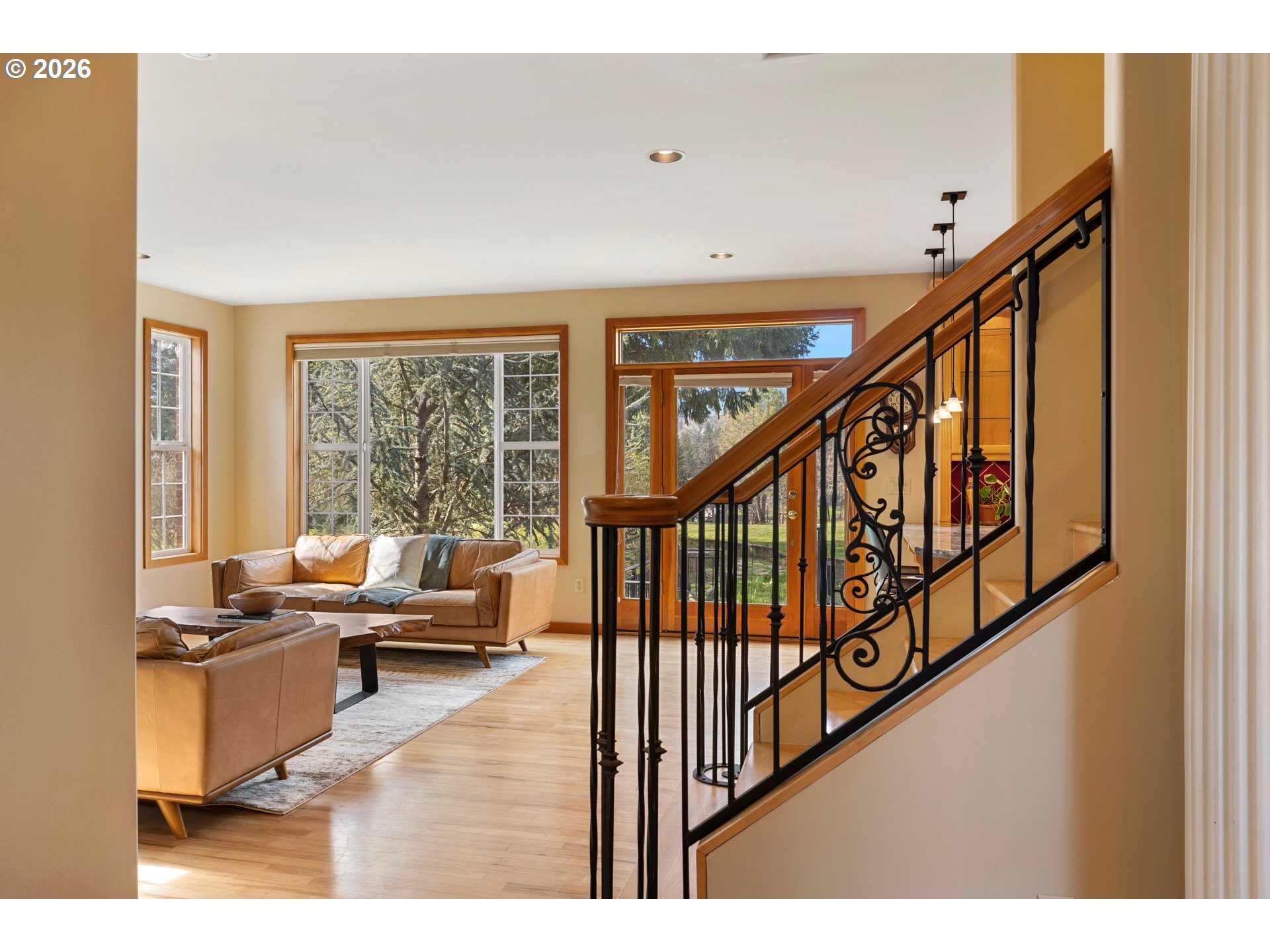 4050 Sylvester Drive Hood River, OR 97031 - Photo 10 of 48