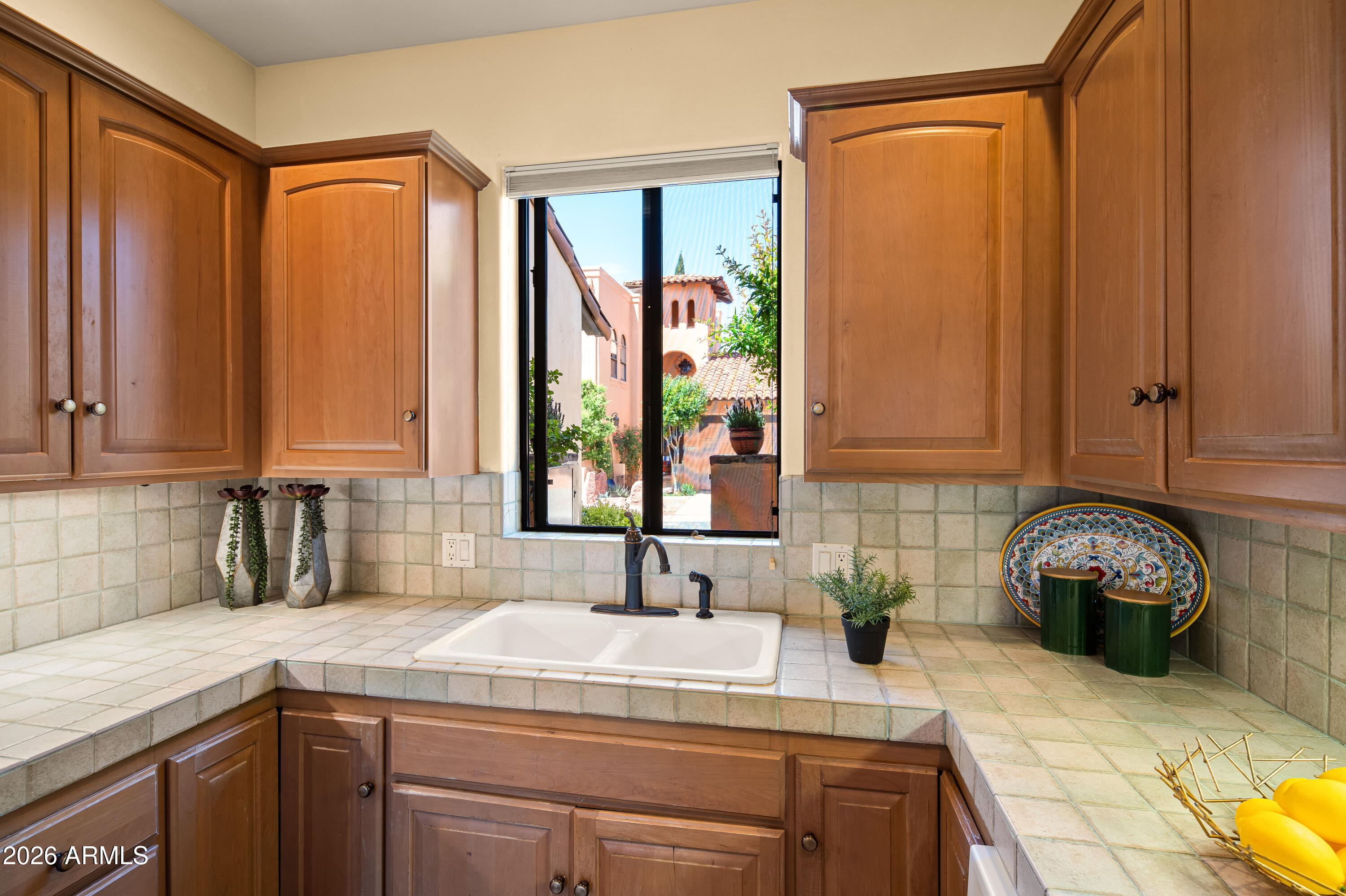 39 Rim Trail Circle Sedona, AZ 86351 - Photo 26 of 41 KITCHEN