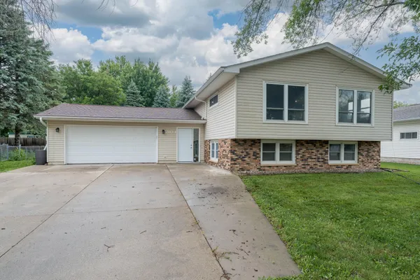 $339,900 | 2104 Fair Street, Mankato, MN 56001