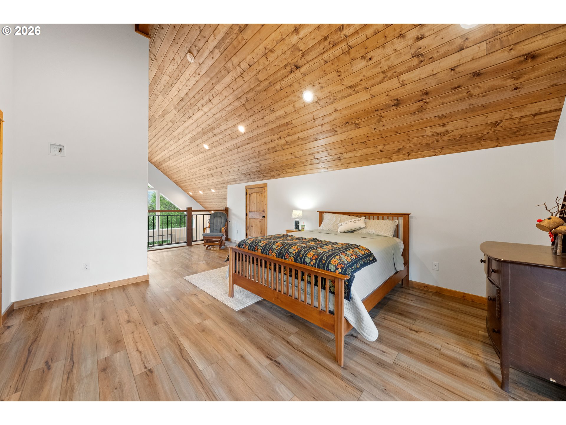 3716 Weaver Road Riddle, OR 97469 - Photo 24 of 48 Loft
