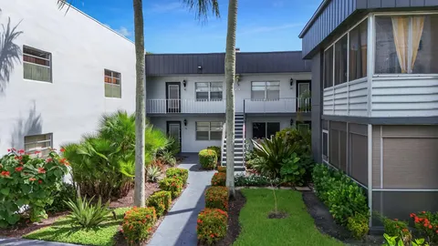 $194,000 | 21 Normandy A, Delray Beach, FL 33484