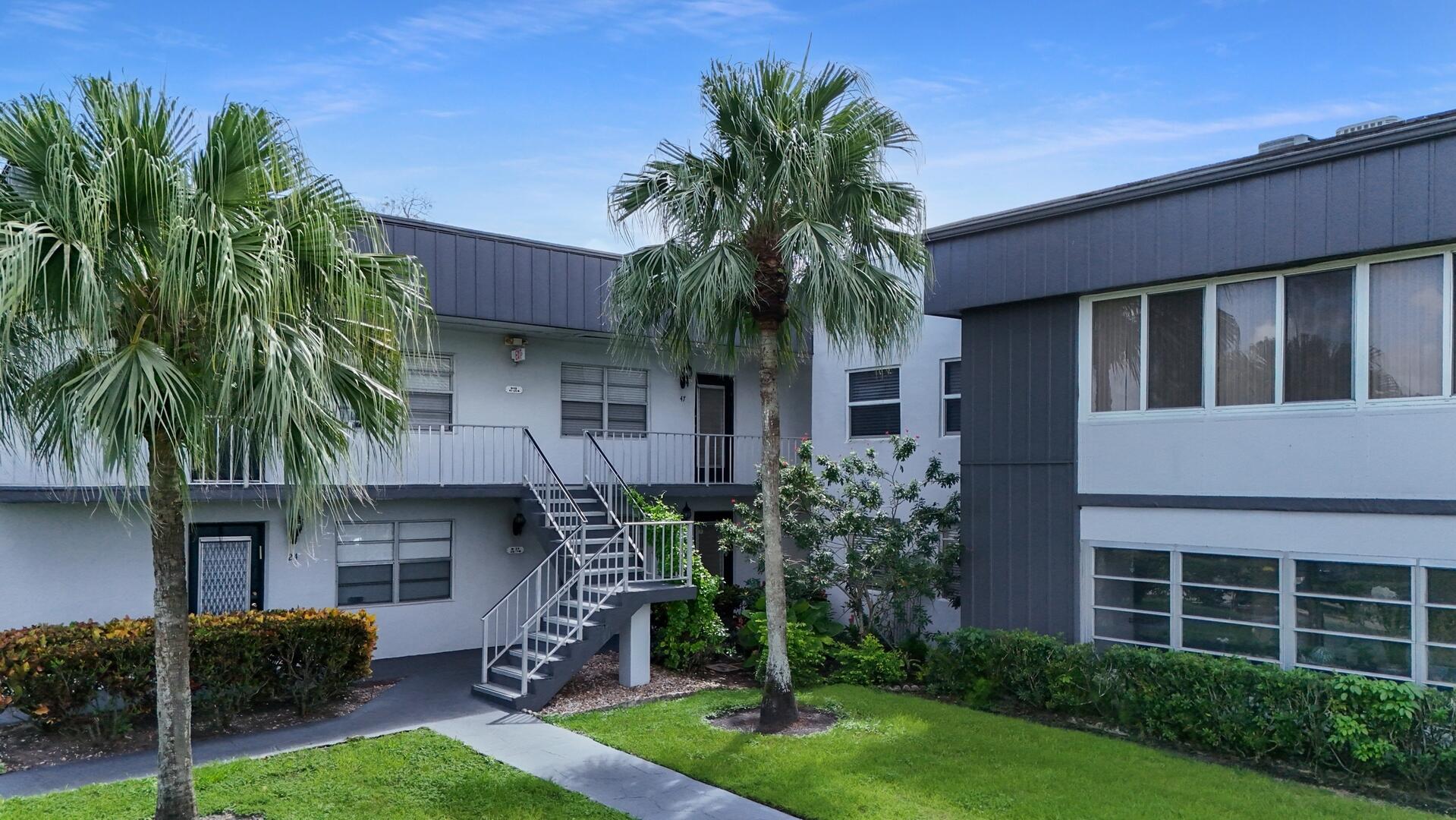 21 Normandy A Delray Beach, FL 33484 - Photo 28 of 32 exterior building