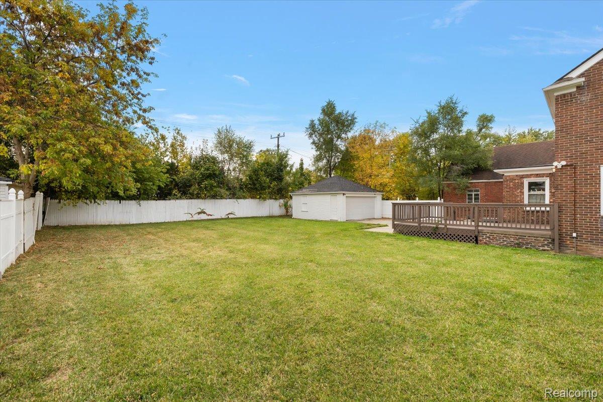 10612 Nottingham Road Detroit, MI 48224 - Photo 34 of 50 18-10612 Nottingham-18.jpg