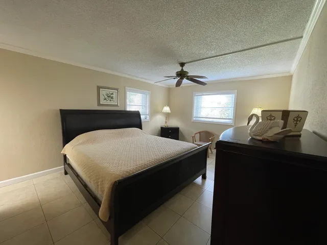 $2,300 | 22765 Southwest 66th Avenue, Unit 101, Boca Raton, FL 33428