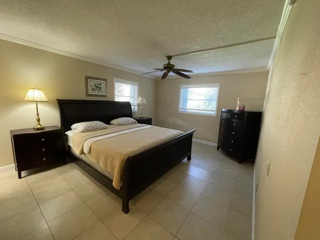 $2,300 | 22765 Southwest 66th Avenue, Unit 101, Boca Raton, FL 33428