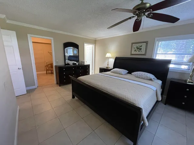 $2,300 | 22765 Southwest 66th Avenue, Unit 101, Boca Raton, FL 33428