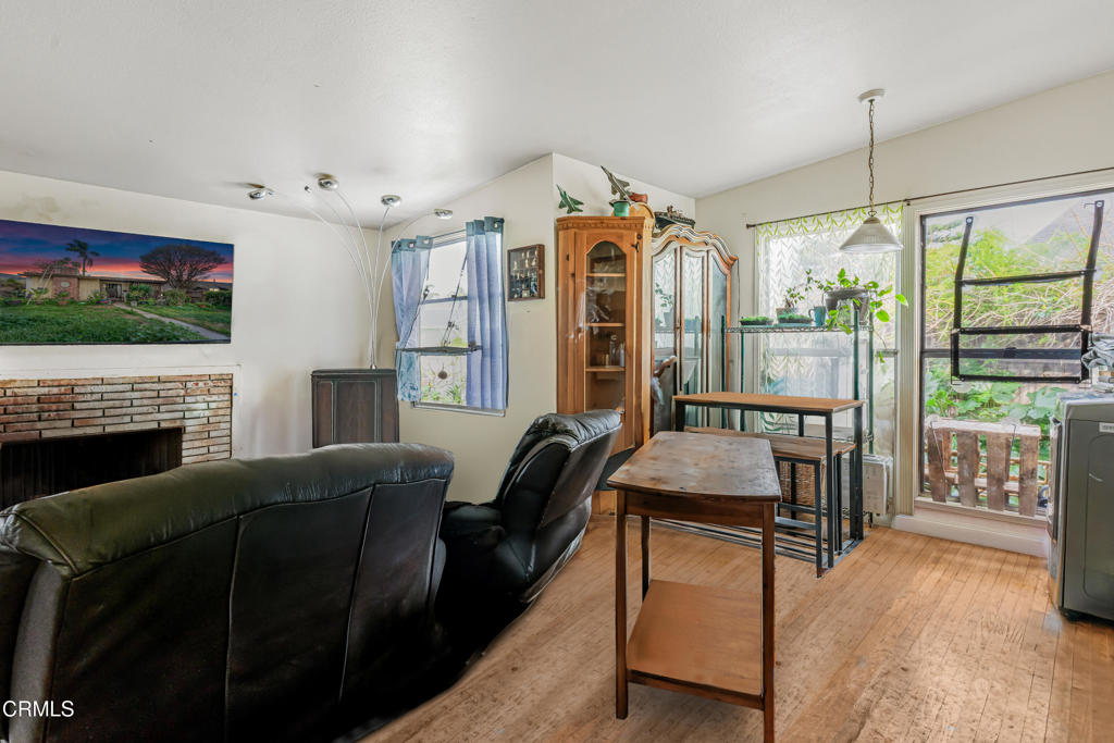 462 North M Street Oxnard, CA 93030 - Photo 6 of 28