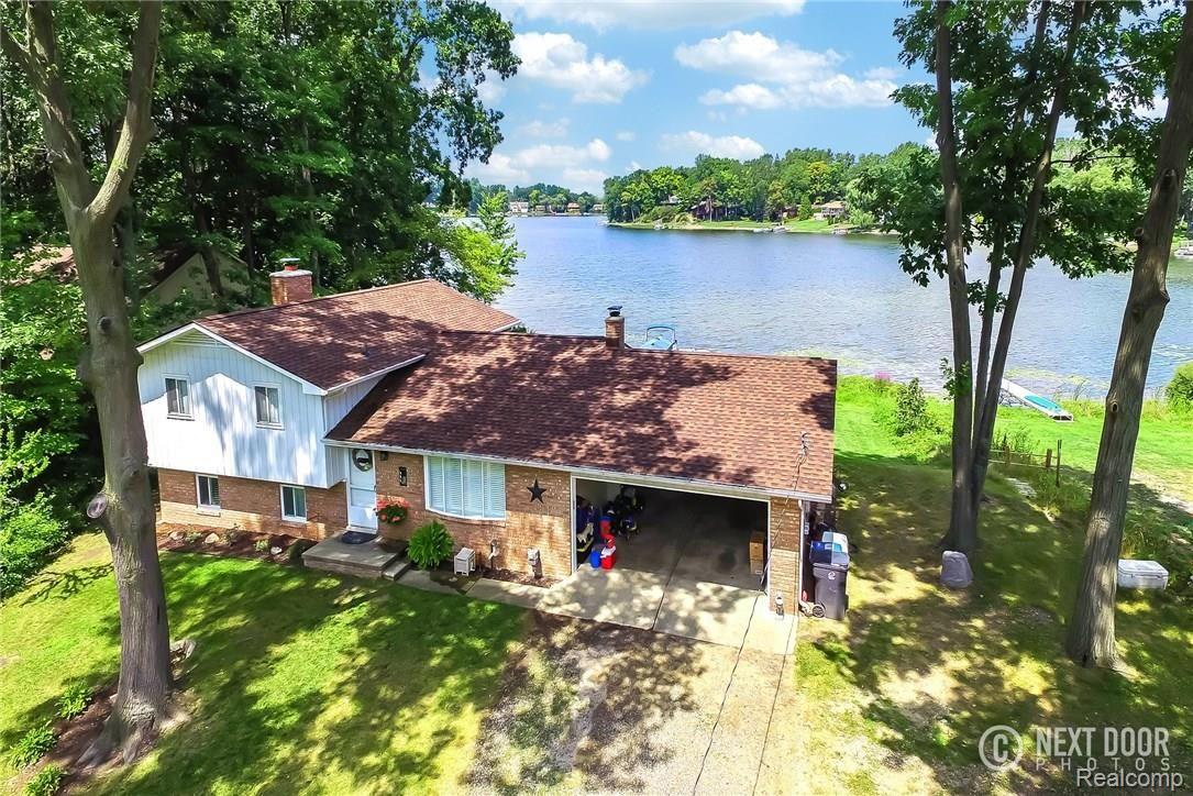 4356 Rurik Drive Howell, MI 48843 - Photo 43 of 64 DJI_0005.jpg