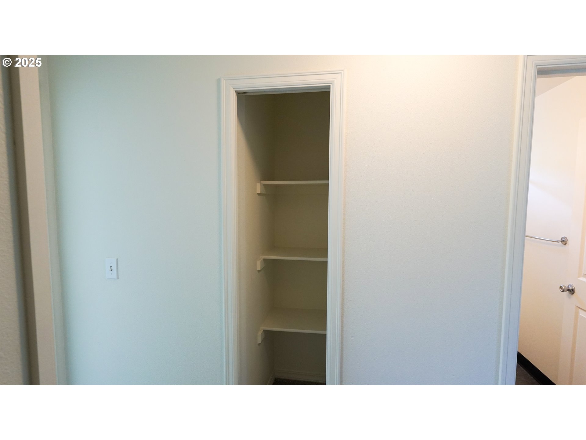 9234 Southeast Division Street, Unit 110 Portland, OR 97266 - Photo 17 of 27