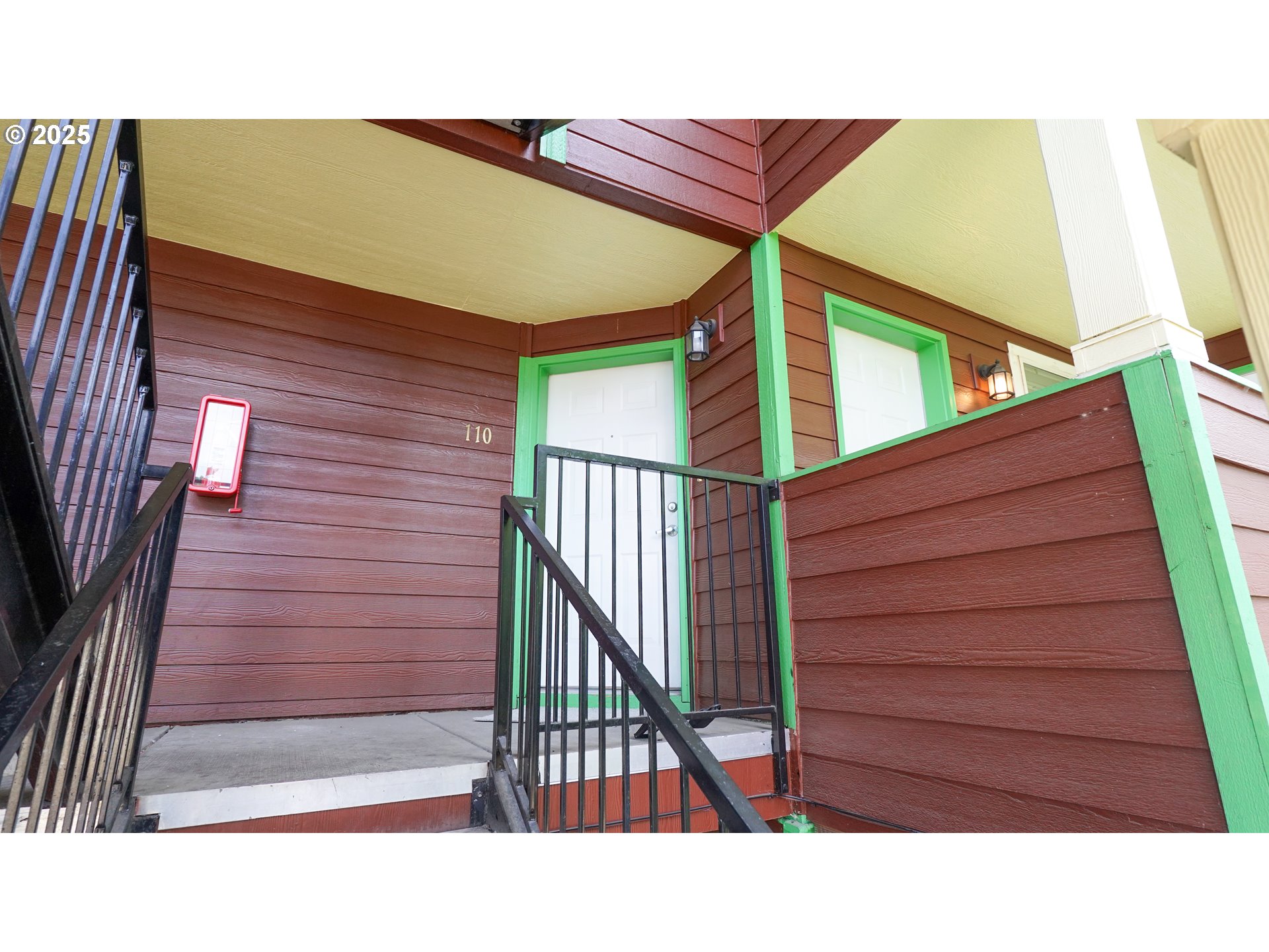 9234 Southeast Division Street, Unit 110 Portland, OR 97266 - Photo 2 of 27