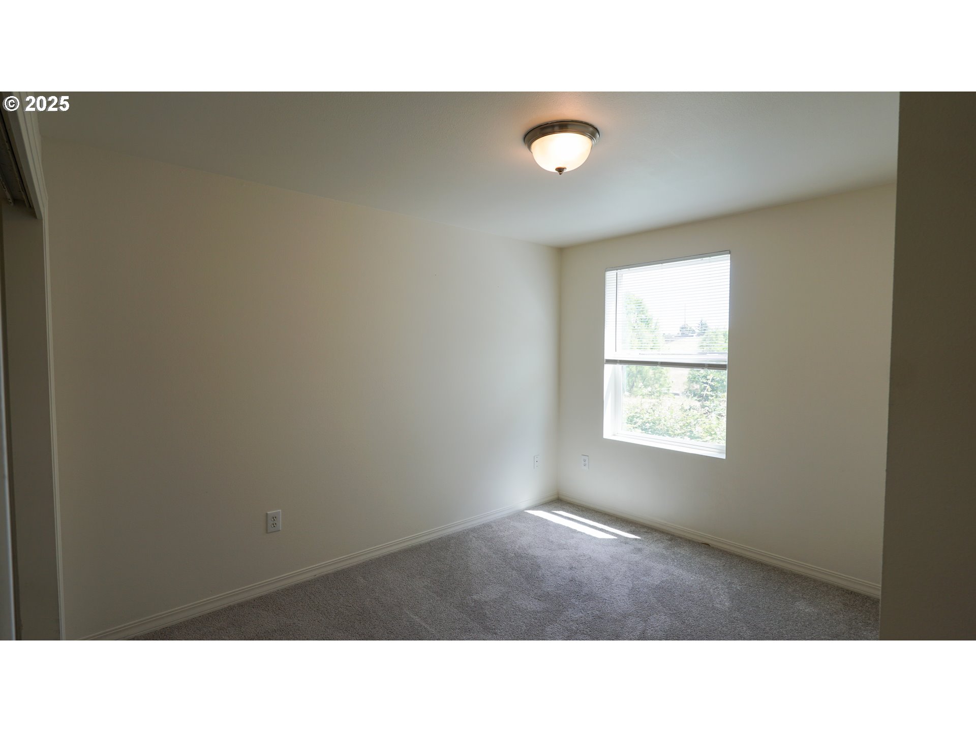 9234 Southeast Division Street, Unit 110 Portland, OR 97266 - Photo 23 of 27