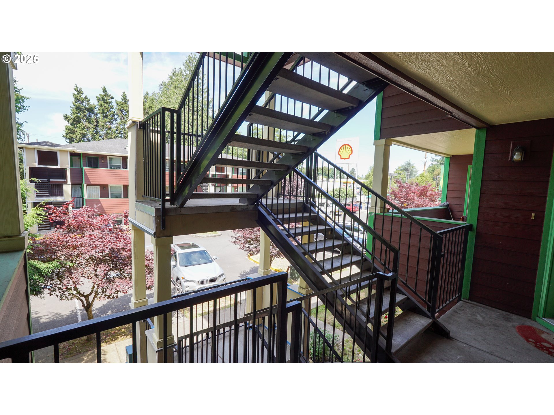 9234 Southeast Division Street, Unit 110 Portland, OR 97266 - Photo 25 of 27