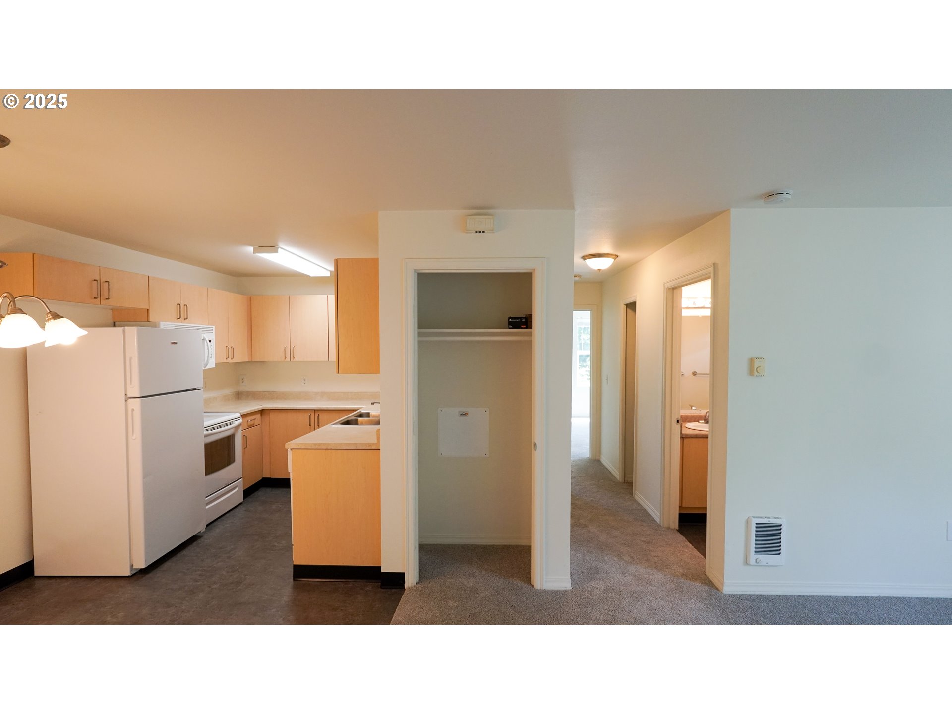 9234 Southeast Division Street, Unit 110 Portland, OR 97266 - Photo 4 of 27
