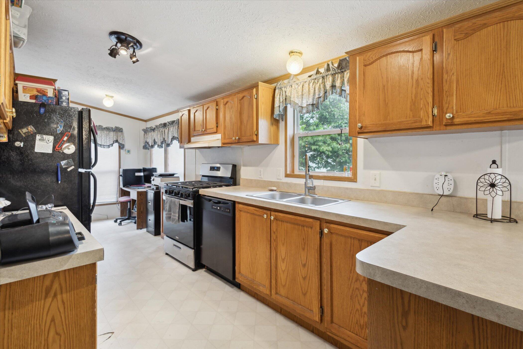 7100 Tripp Road Horton, MI 49246 - Photo 16 of 51 14-7100-Tripp-Rd-Horton-MI-49246-WindowS