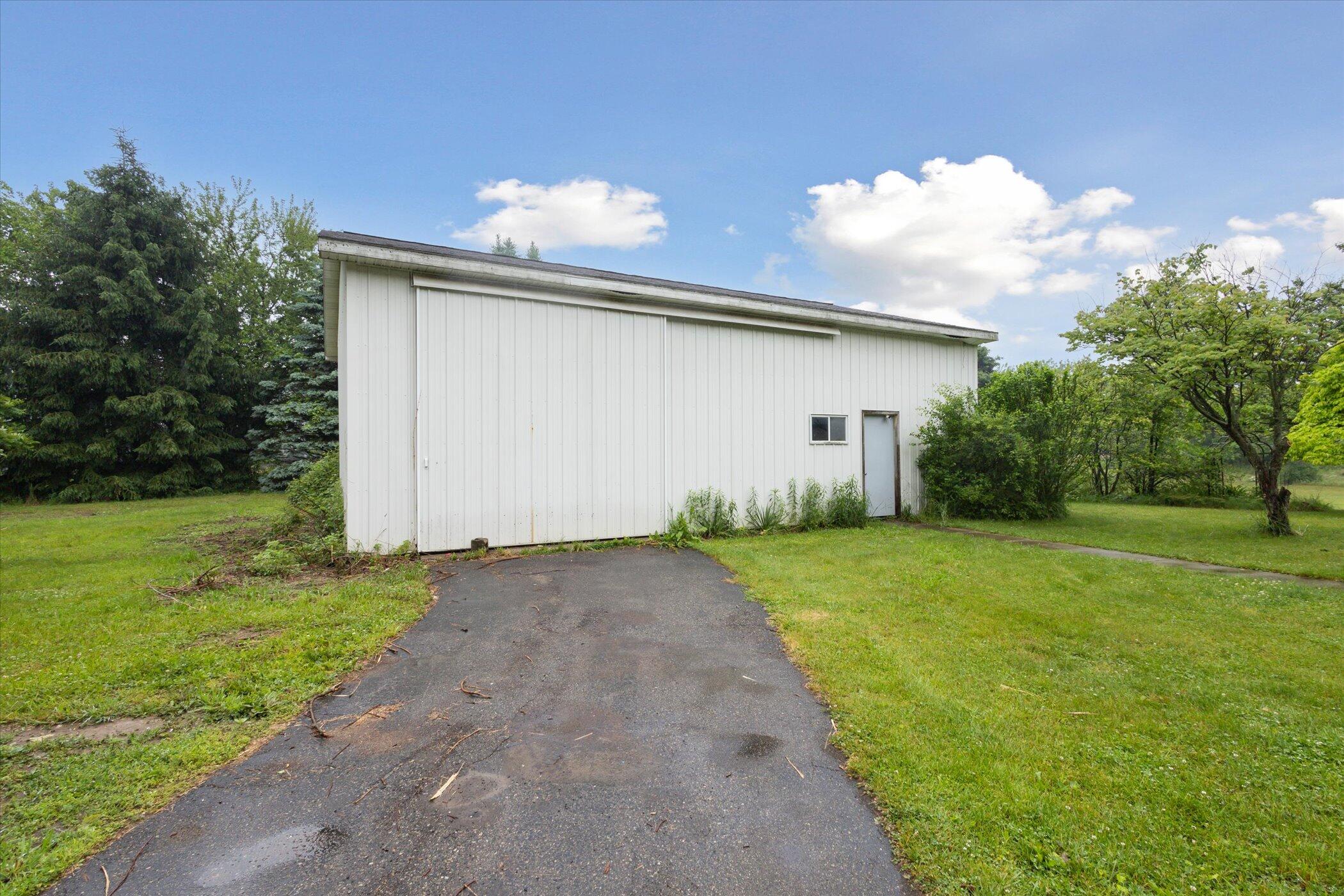 7100 Tripp Road Horton, MI 49246 - Photo 41 of 51 40-7100-Tripp-Rd-Horton-MI-49246-WindowS