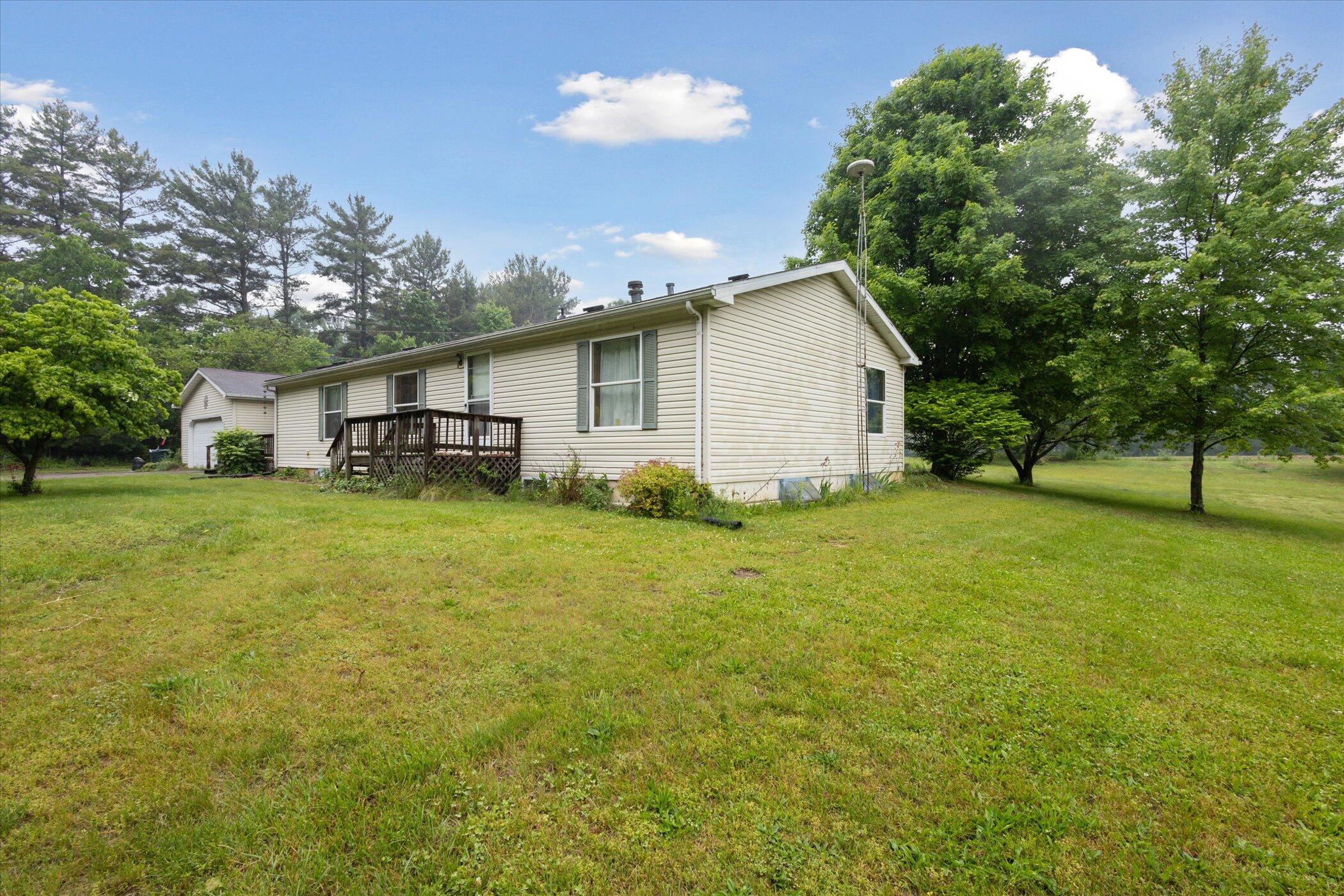 7100 Tripp Road Horton, MI 49246 - Photo 5 of 51 04-7100-Tripp-Rd-Horton-MI-49246-WindowS
