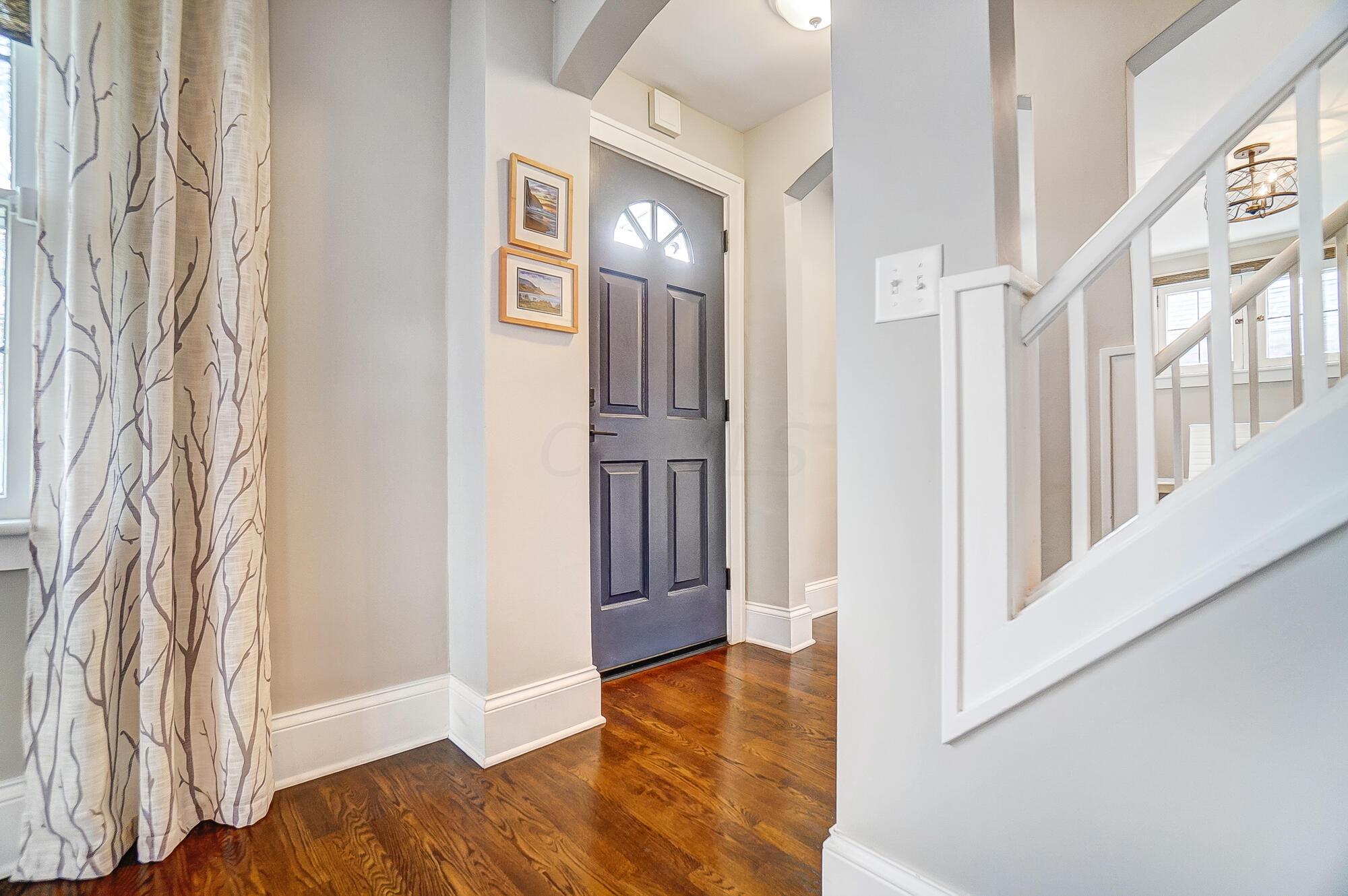1665 Andover Road Columbus, OH 43212 - Photo 7 of 80 009