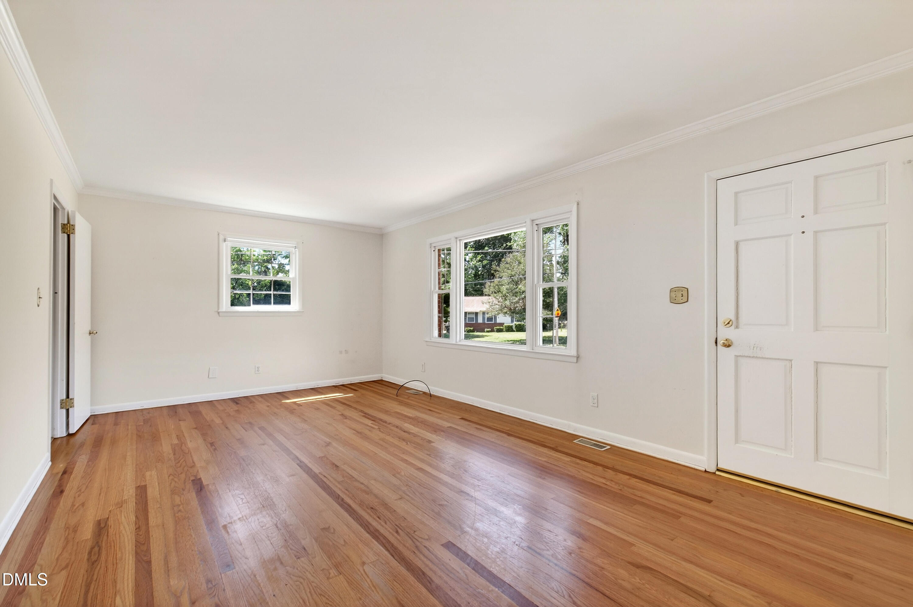 2467 Milburnie Road Raleigh, NC 27610 - Photo 2 of 34 Milburnie (13)