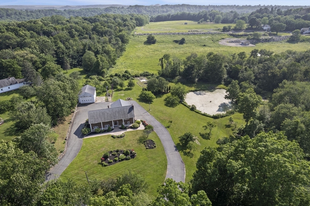 95 Salem Road Topsfield, MA 01983 - Photo 3 of 28