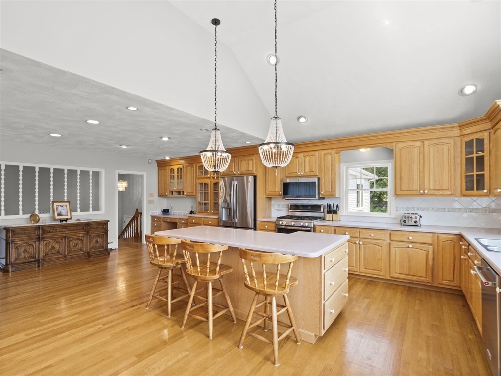 95 Salem Road Topsfield, MA 01983 - Photo 8 of 28