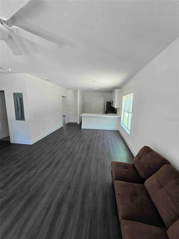 18082 Parakeet Road Weeki Wachee, FL 34614 - Photo 5 of 12