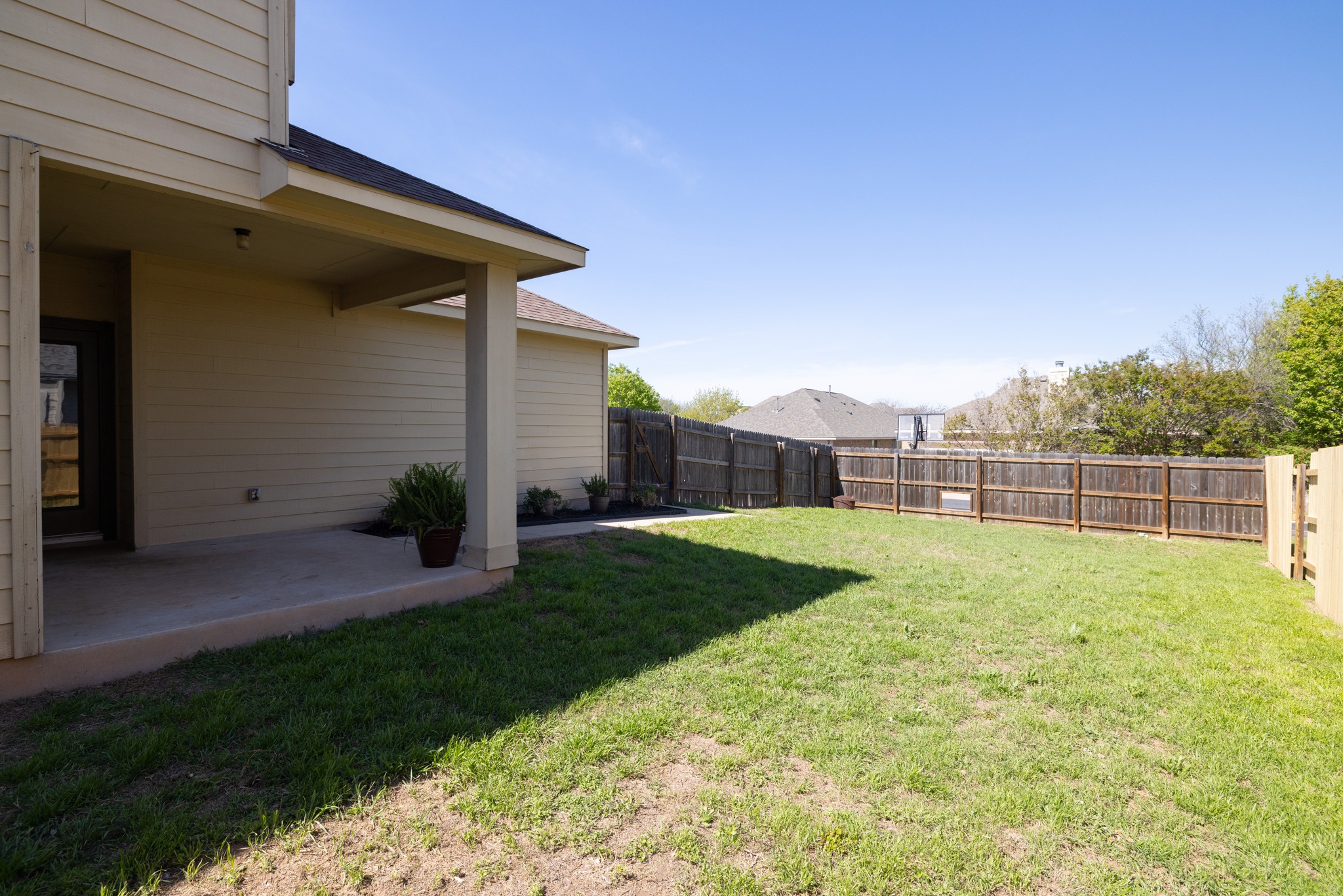 222 Sycamore Street Georgetown, TX 78633 - Photo 30 of 32