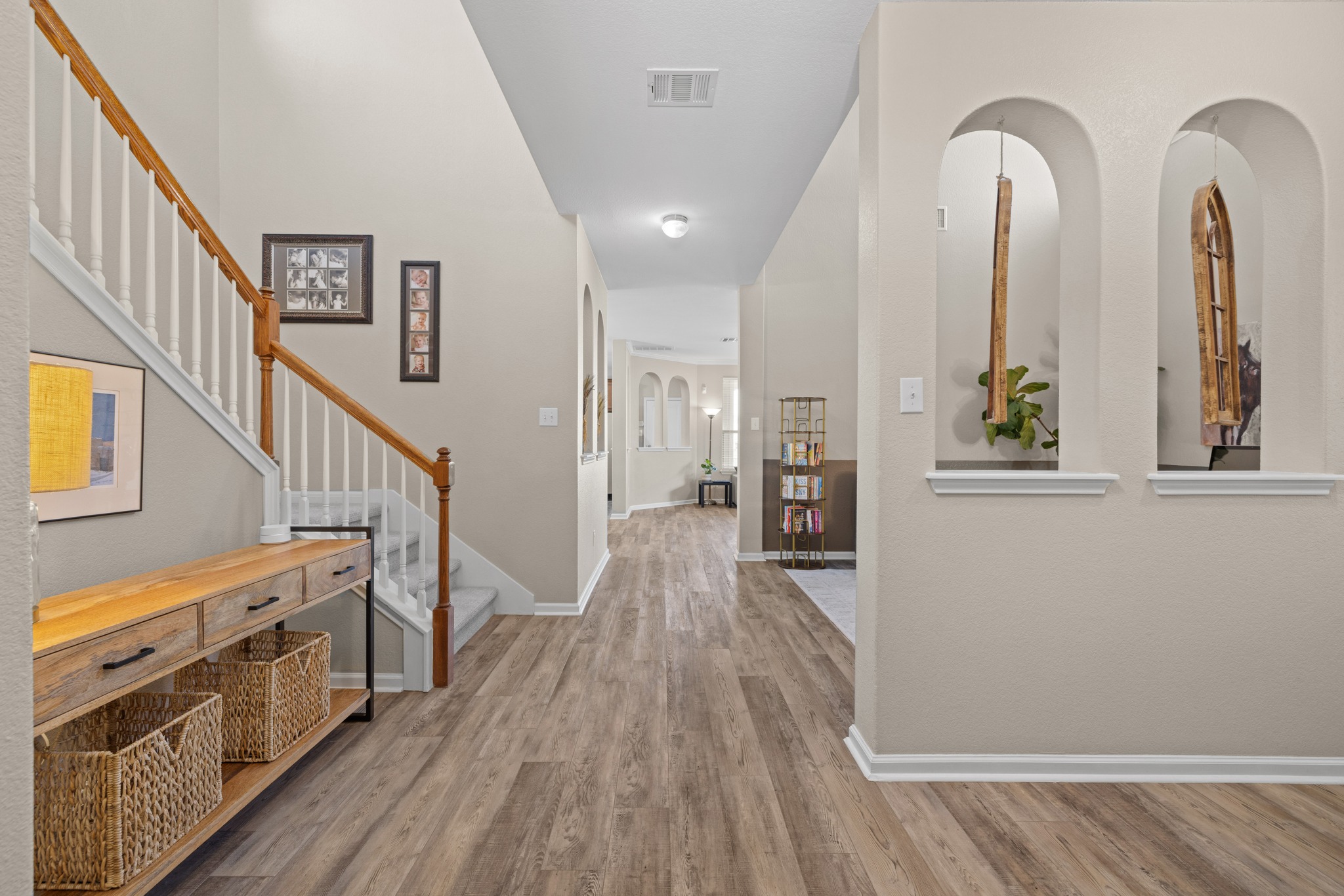 222 Sycamore Street Georgetown, TX 78633 - Photo 7 of 32